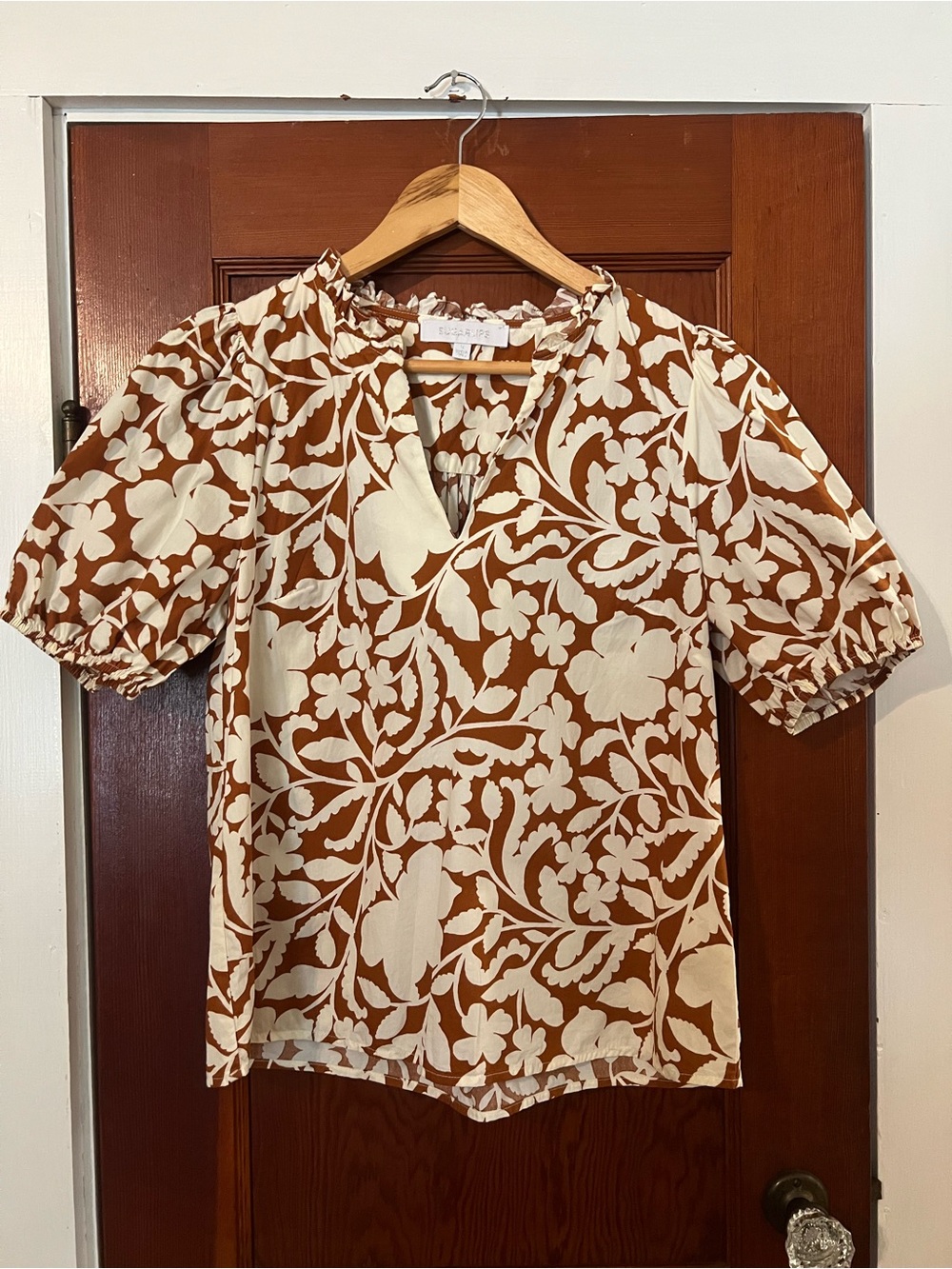 Sugarlips Floral Puff Sleeve 100% Cotton Split Neck Top - Brown & Cream - Picture 2 of 8